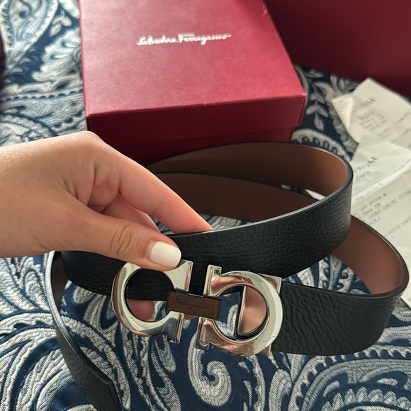 Salvatore Ferregamo belt, size 32, reversible brown and black. - Picture 1 of 2
